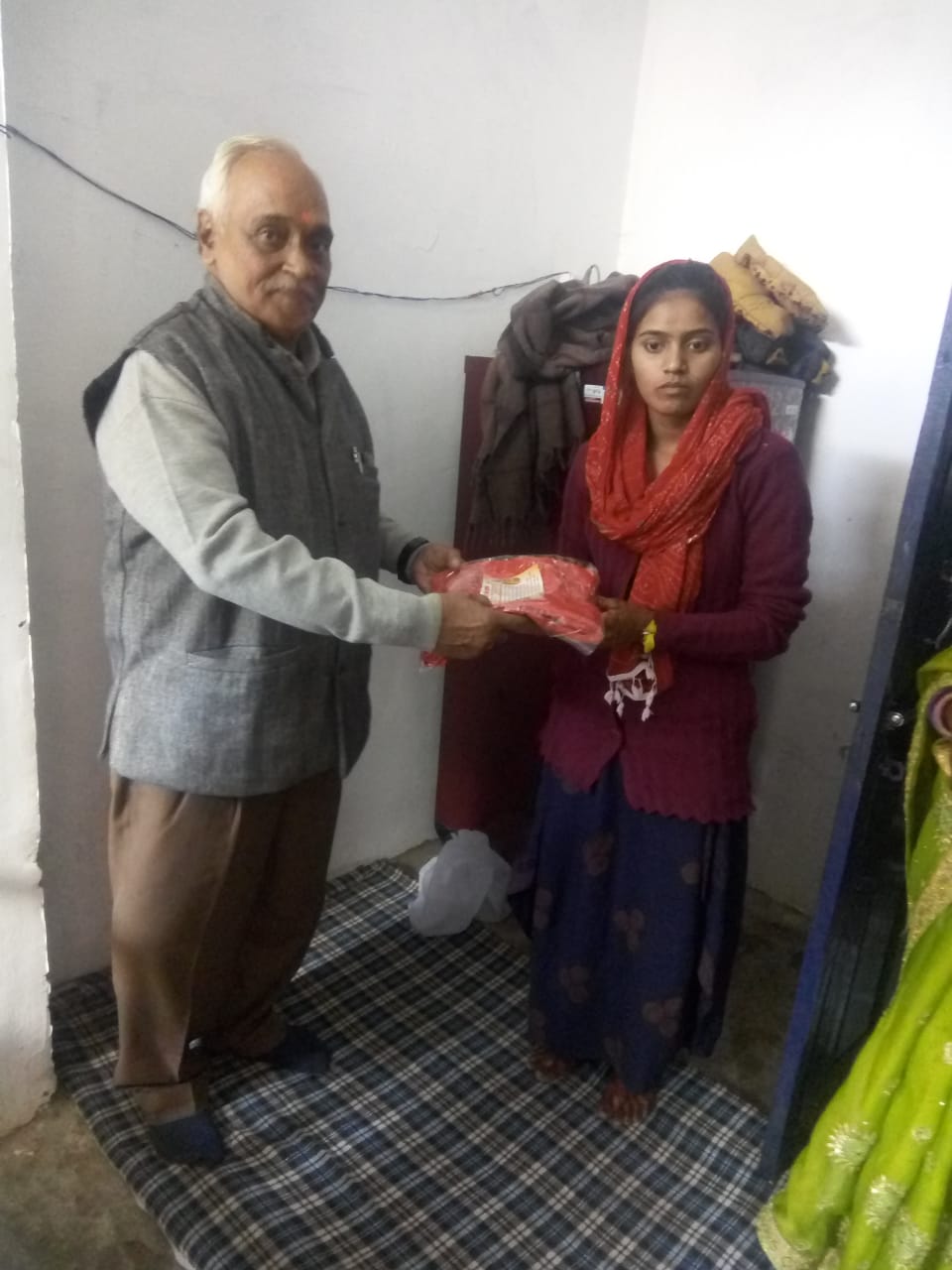 garib kanya ki shadi gift